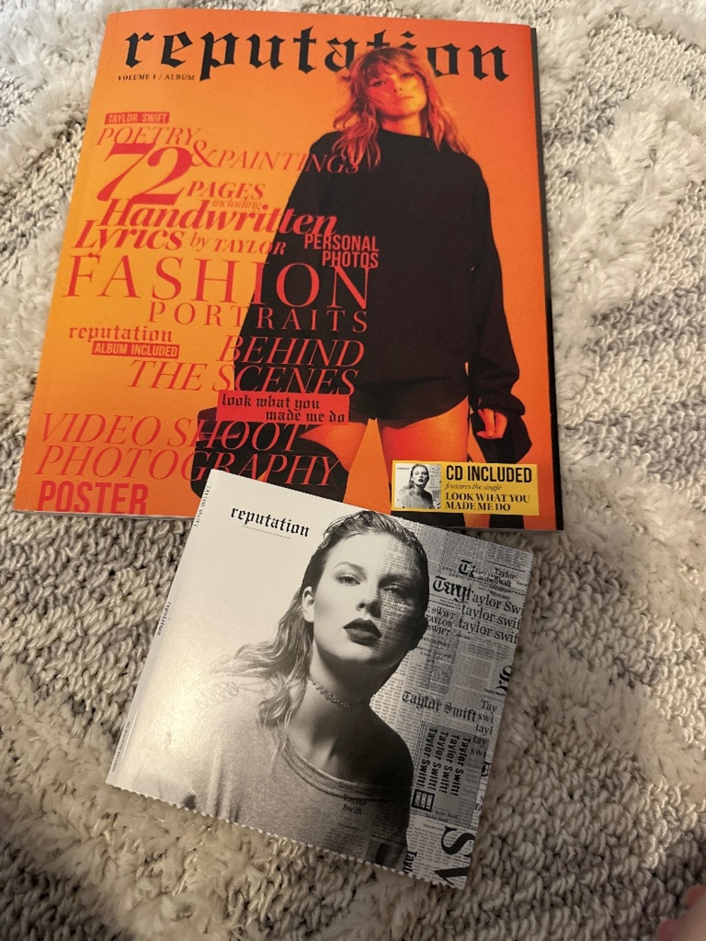 Taylor Swift Reputation Magazine with CD